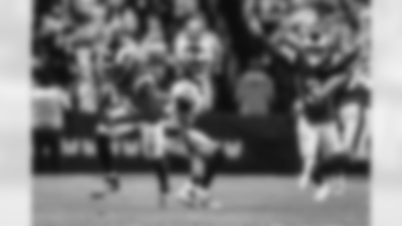 The Los Angeles Rams take on the Seattle Seahawks in week 16 of the 2025 NFL regular season.