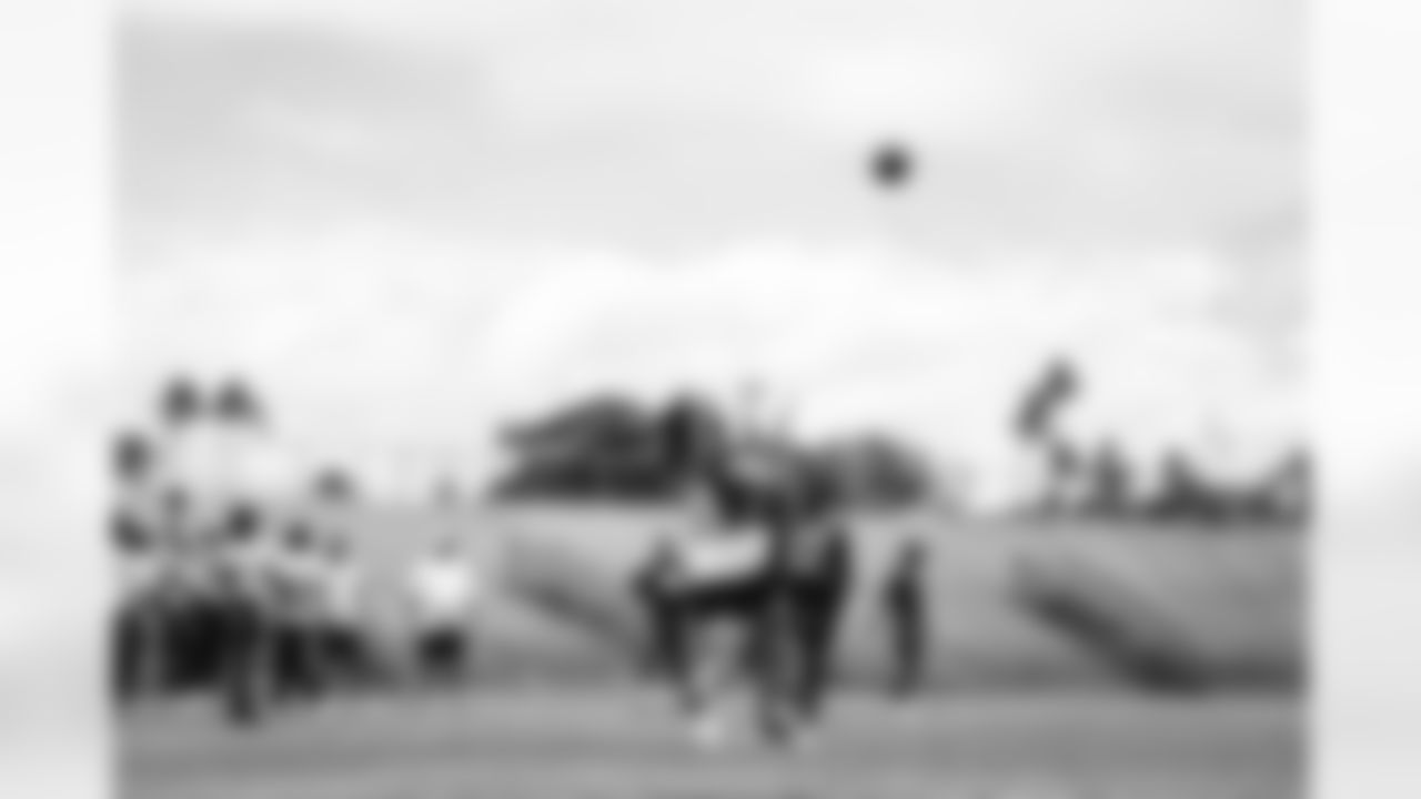 E_TOW27275