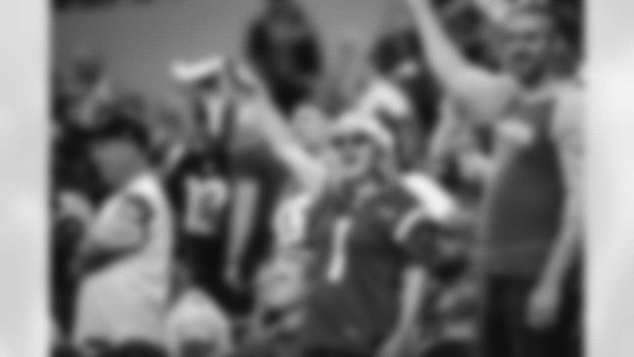 The Los Angeles Rams take on the Detroit Lions in week 15 of the 2025 NFL regular season.