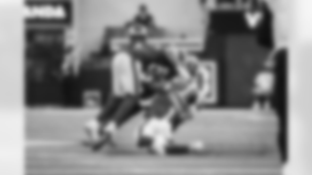 The Los Angeles Rams take on the New Orleans Saints in week 9 of the 2025 NFL regular season.