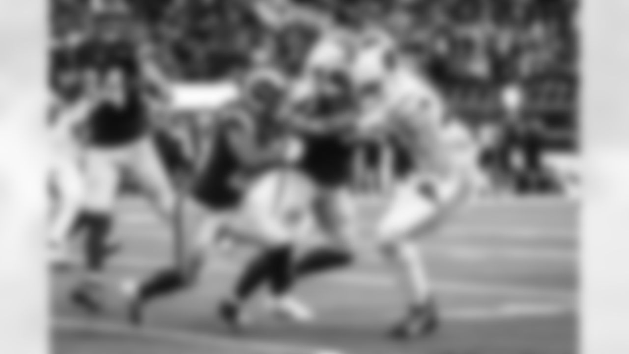 The Los Angeles Rams take on the Arizona Cardinals in week 18 of the 2025 NFL regular season.