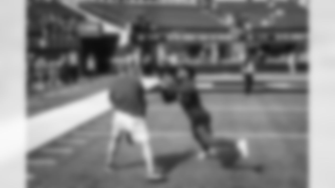 The Los Angeles Rams take on the New Orleans Saints in week 9 of the 2025 NFL regular season.