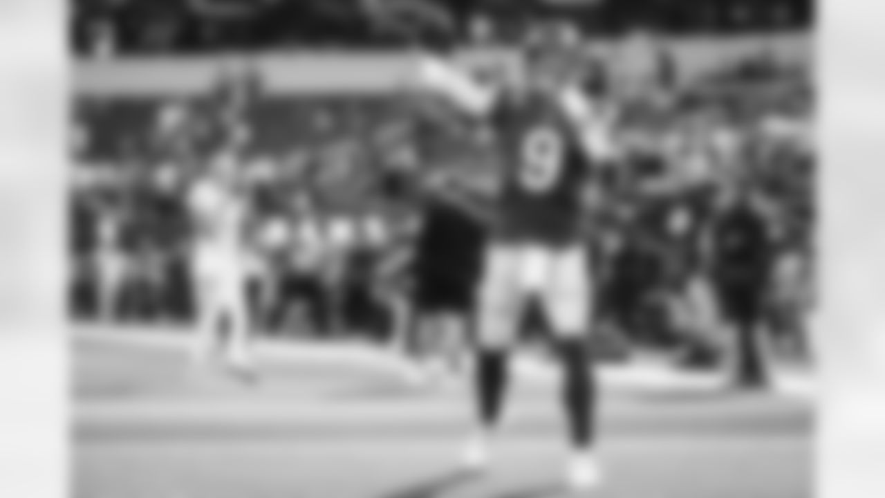 The Los Angeles Rams take on the Detroit Lions in week 15 of the 2025 NFL regular season.