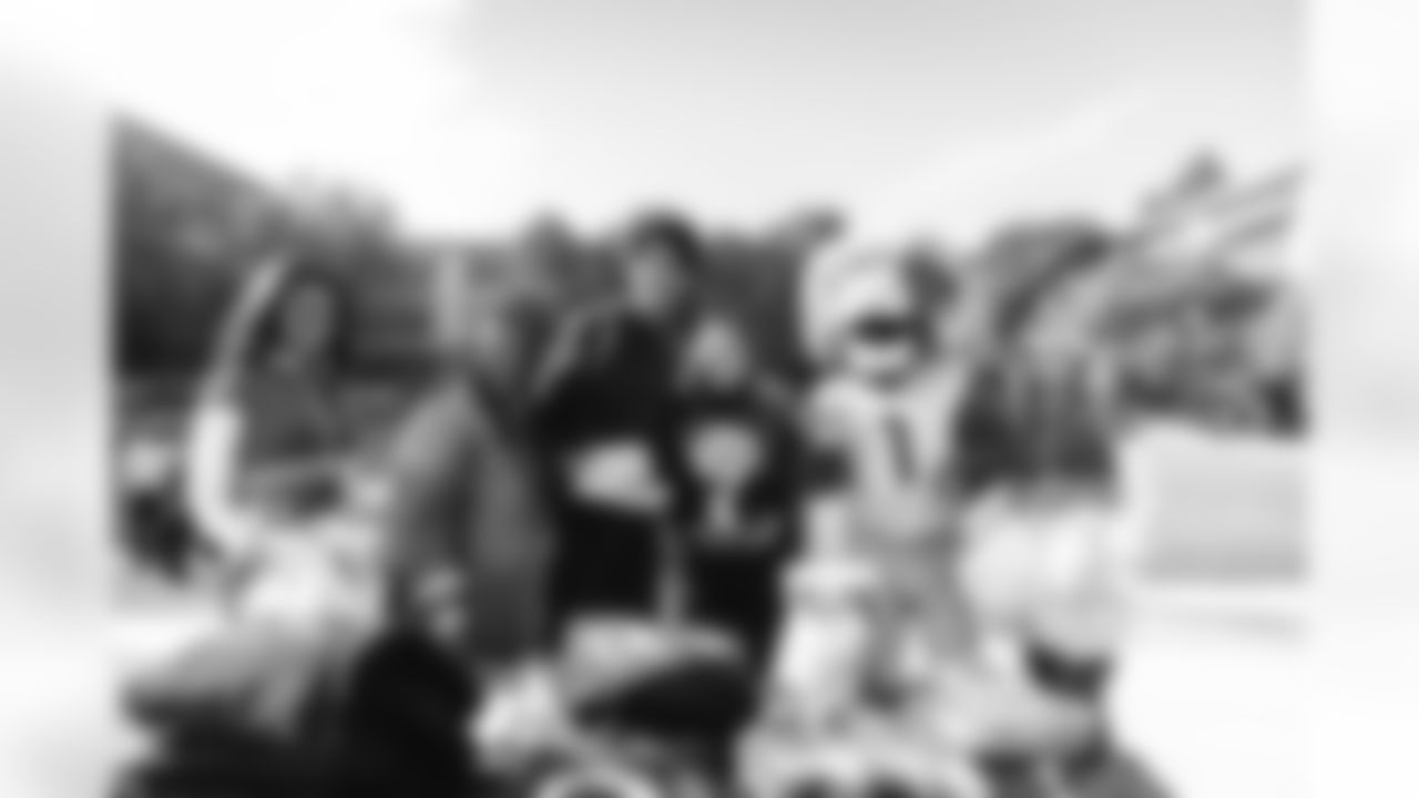 251219_Pacsun_Loads_Of_Love_RH_00130