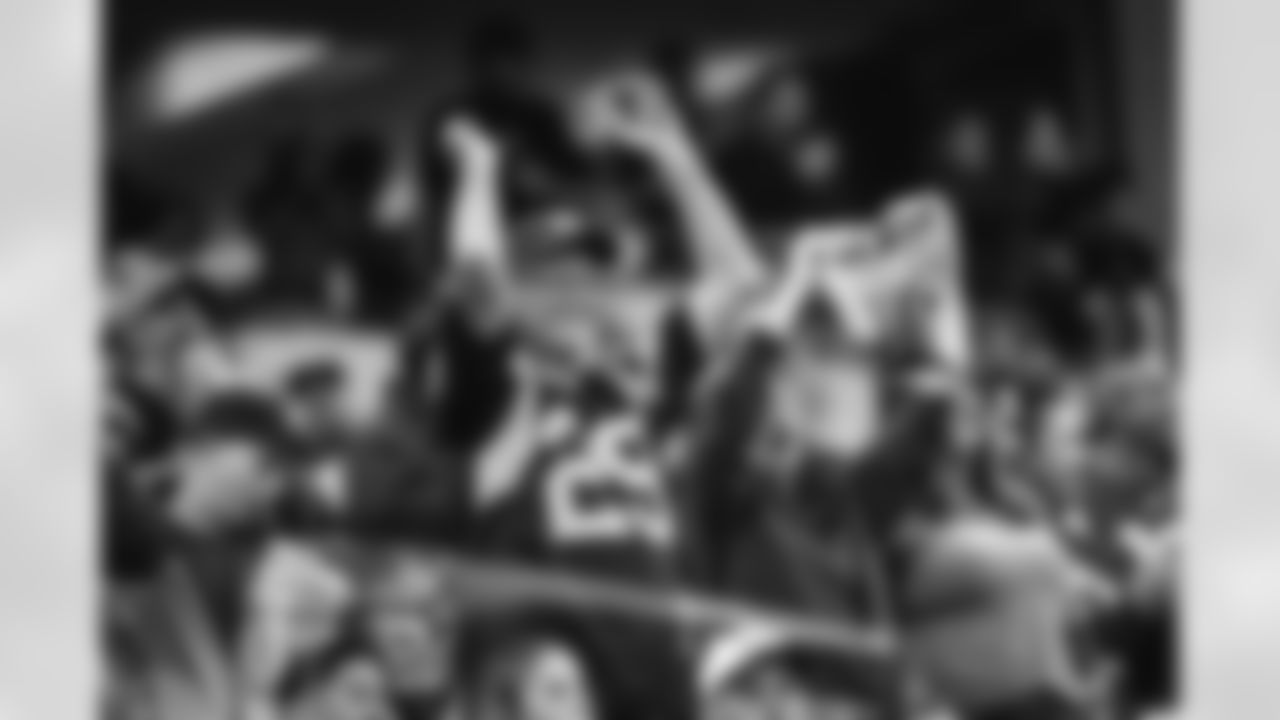 E_260104_Rams_vs_Cardinals_TE_610