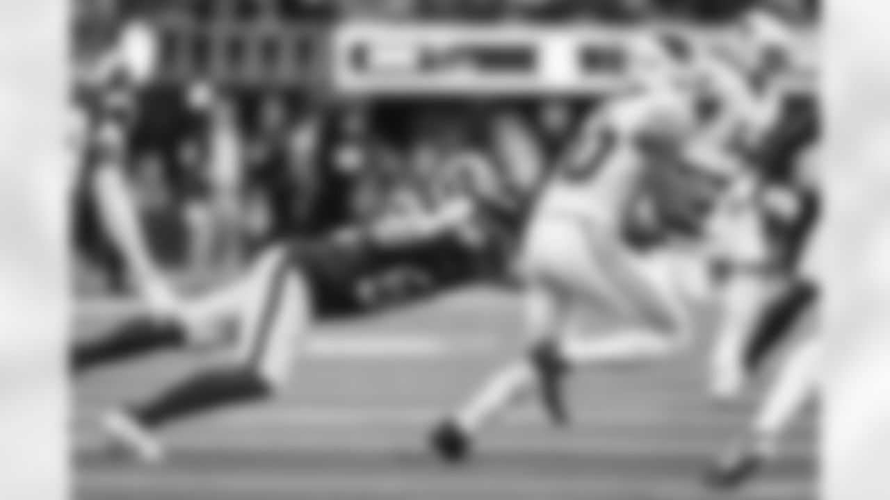 The Los Angeles Rams take on the Arizona Cardinals in week 18 of the 2025 NFL regular season.