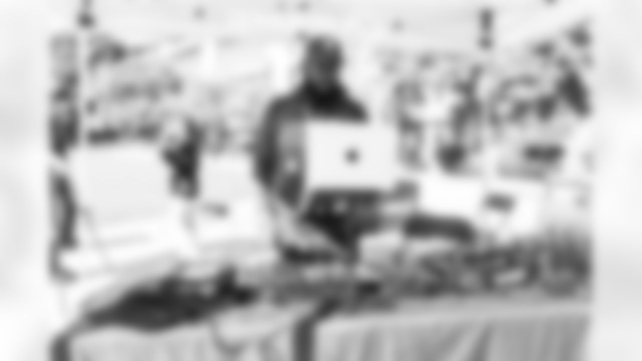 251219_Pacsun_Loads_Of_Love_RH_00004