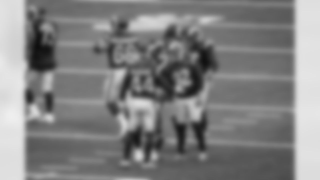 The Los Angeles Rams take on the Arizona Cardinals at SoFi Stadium in Week 18 of the 2025 season.