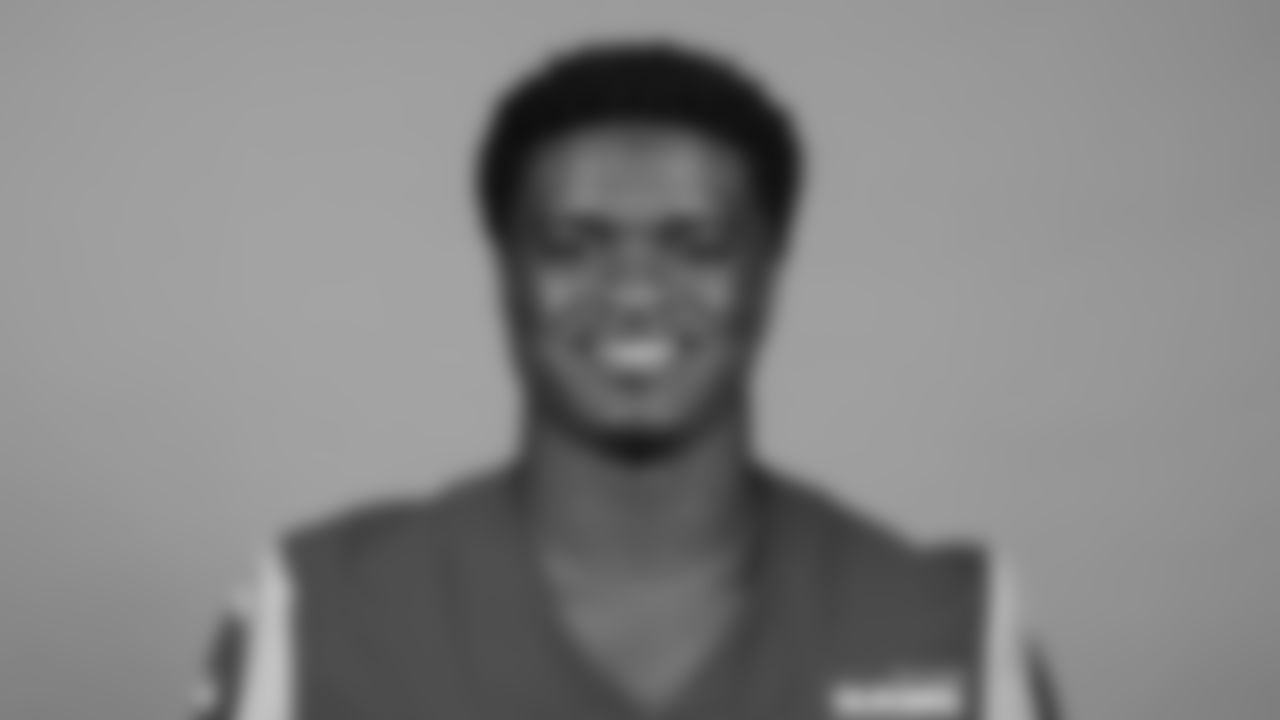 Headshot_25_RMcCreary