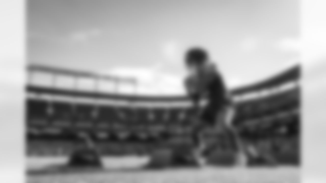 E_251015_Regular_Season_Week7_Practice_BT_00071