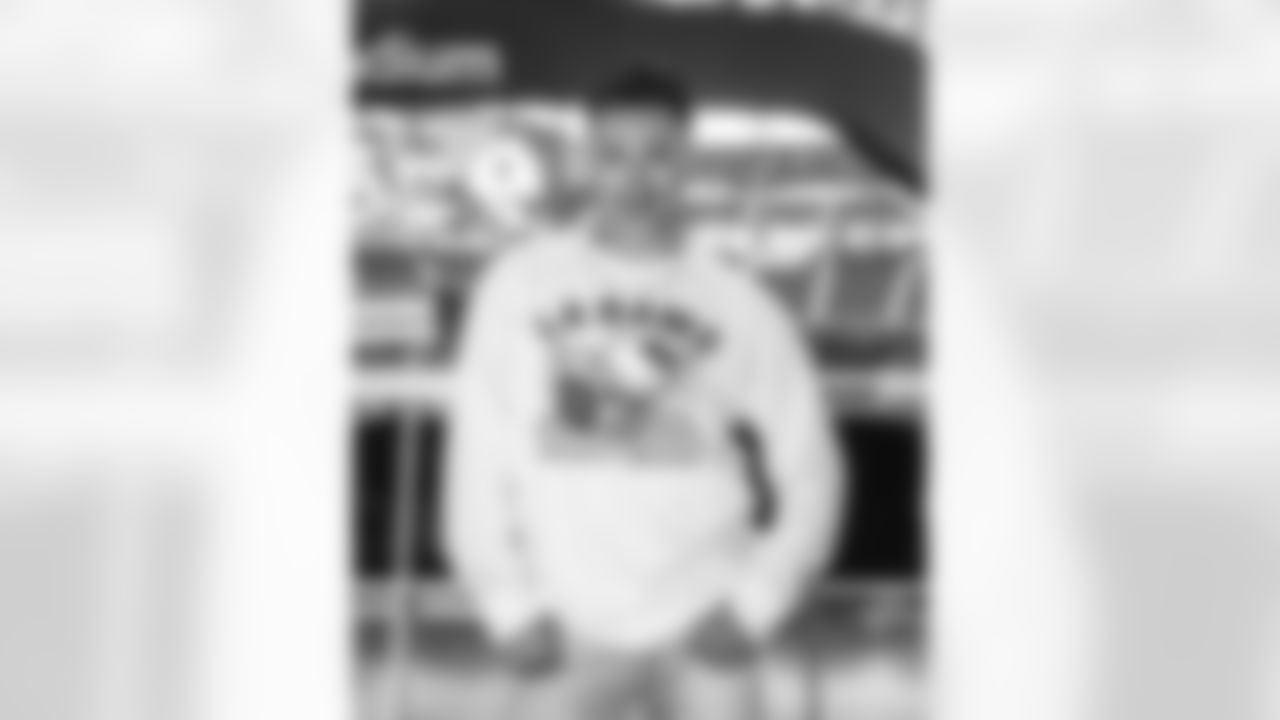 The Los Angeles Rams take on the Arizona Cardinals in week 18 of the 2025 NFL regular season.