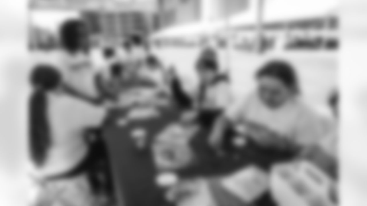 E_250914_Football_Meets_Football_Clinic_JM_0153
