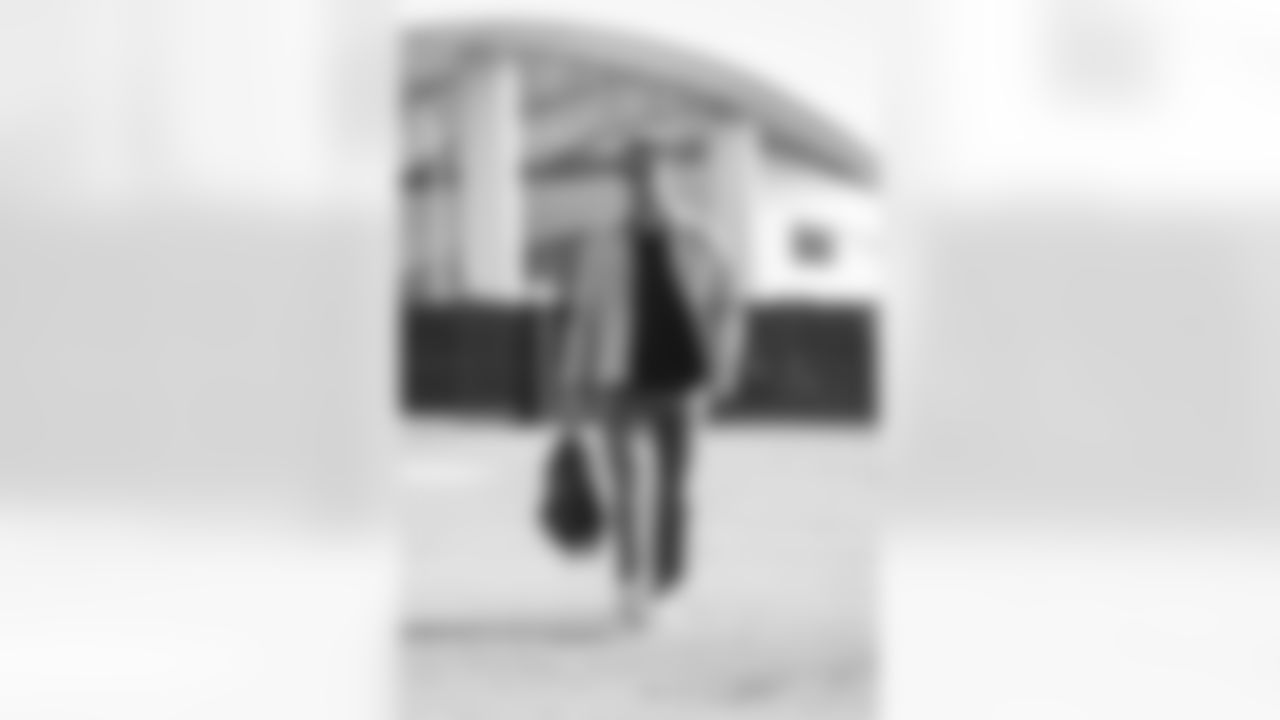 11 QB Jimmy Garoppolo arrives at SoFi Stadium for today's matchup against the Lions