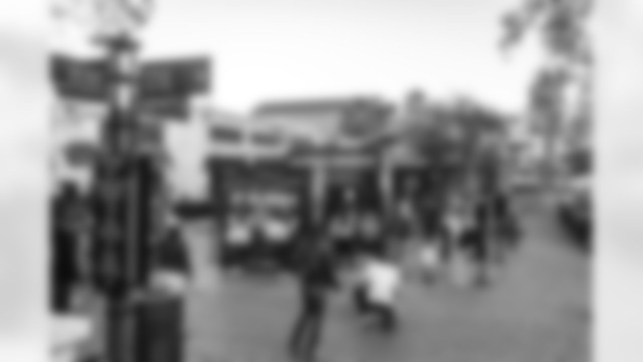 E_260115_Experiential_Playoff_Activation_AD_0468