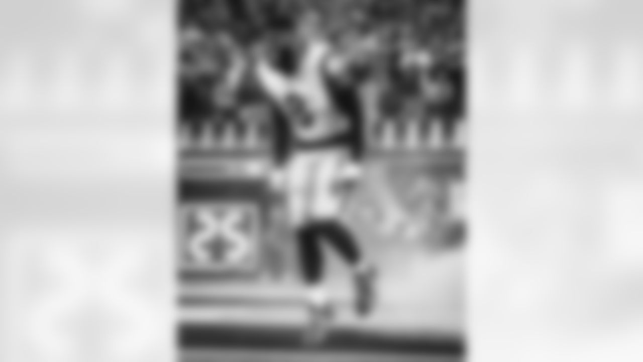 The Los Angeles Rams take on the Tampa Bay Buccaneers in week 12 of the 2025 NFL regular season.