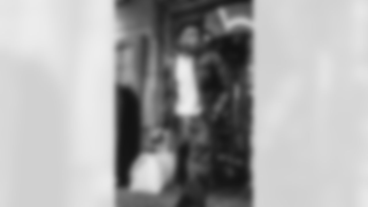 1 CB Emmanuel Forbes Jr. travels to Soldier Field for divisional playoff game vs. Bears