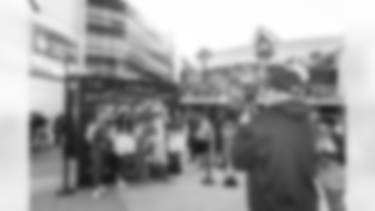 E_260116_Experiential_Playoffs_Activation_RH_0023