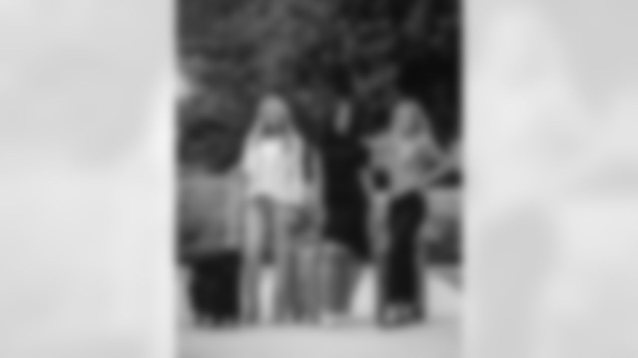 The Los Angeles Rams take on the Detroit Lions in week 15 of the 2025 NFL regular season.