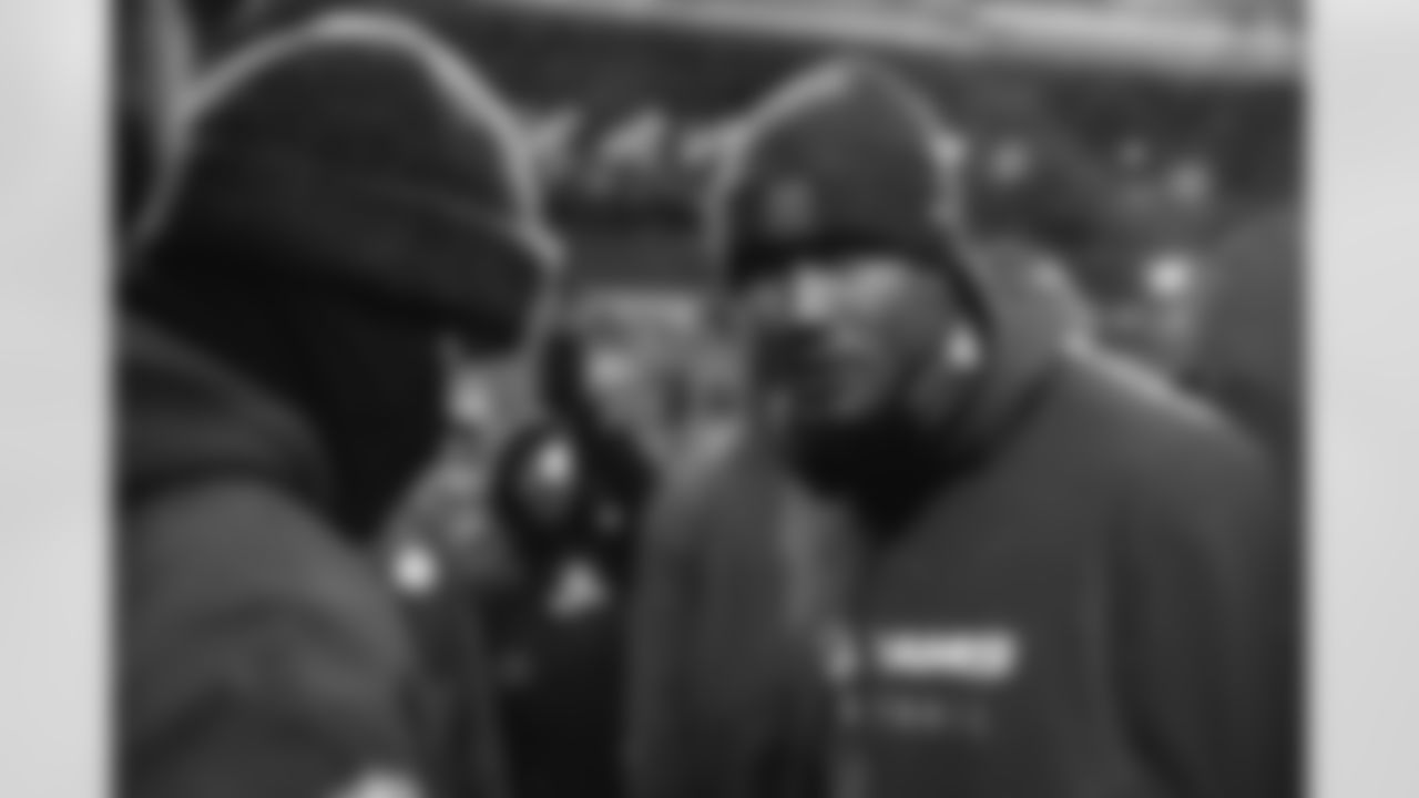 The Los Angeles Rams take on the Chicago Bears in the divisional round of the 2025 NFL post season.