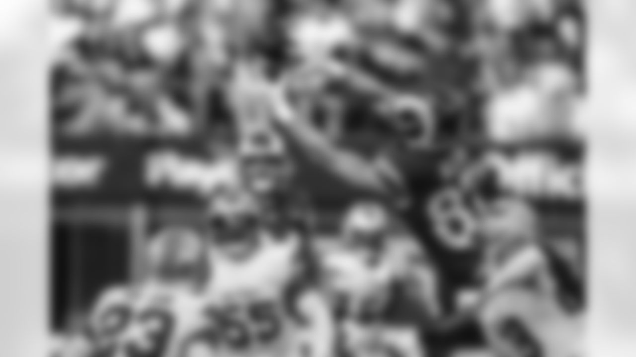 The Los Angeles Rams take on the Detroit Lions in week 15 of the 2025 NFL regular season.