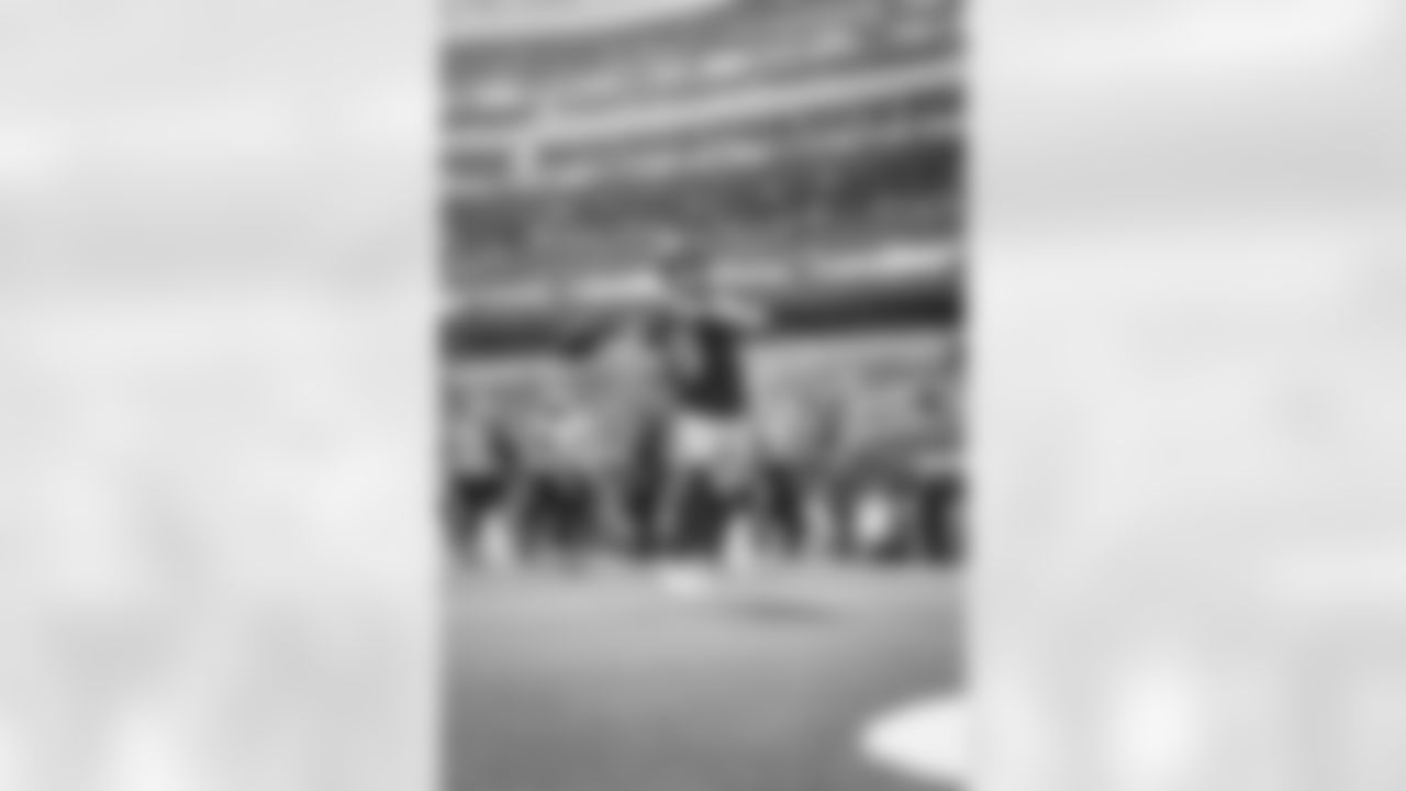 The Los Angeles Rams take on the New Orleans Saints in week 9 of the 2025 NFL regular season.