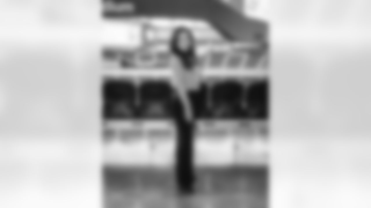 The Los Angeles Rams take on the Arizona Cardinals in week 18 of the 2025 NFL regular season.