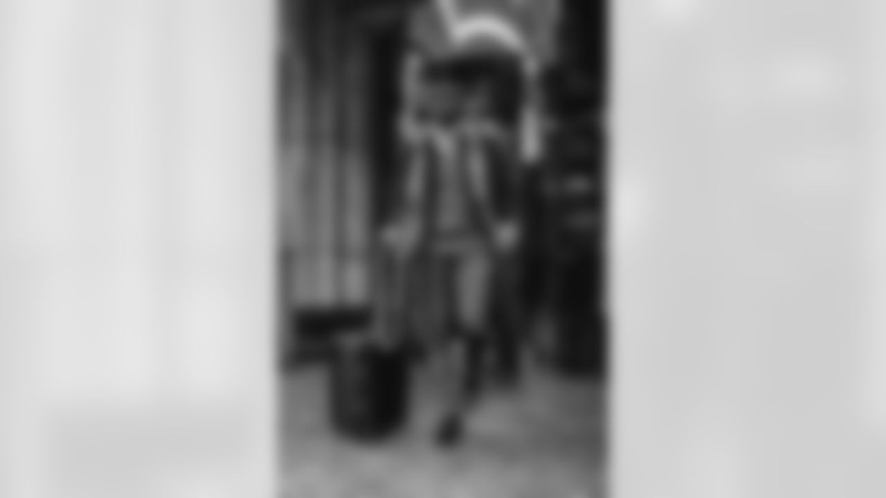 The Los Angeles Rams take on the Chicago Bears in the divisional round of the 2025 NFL post season.