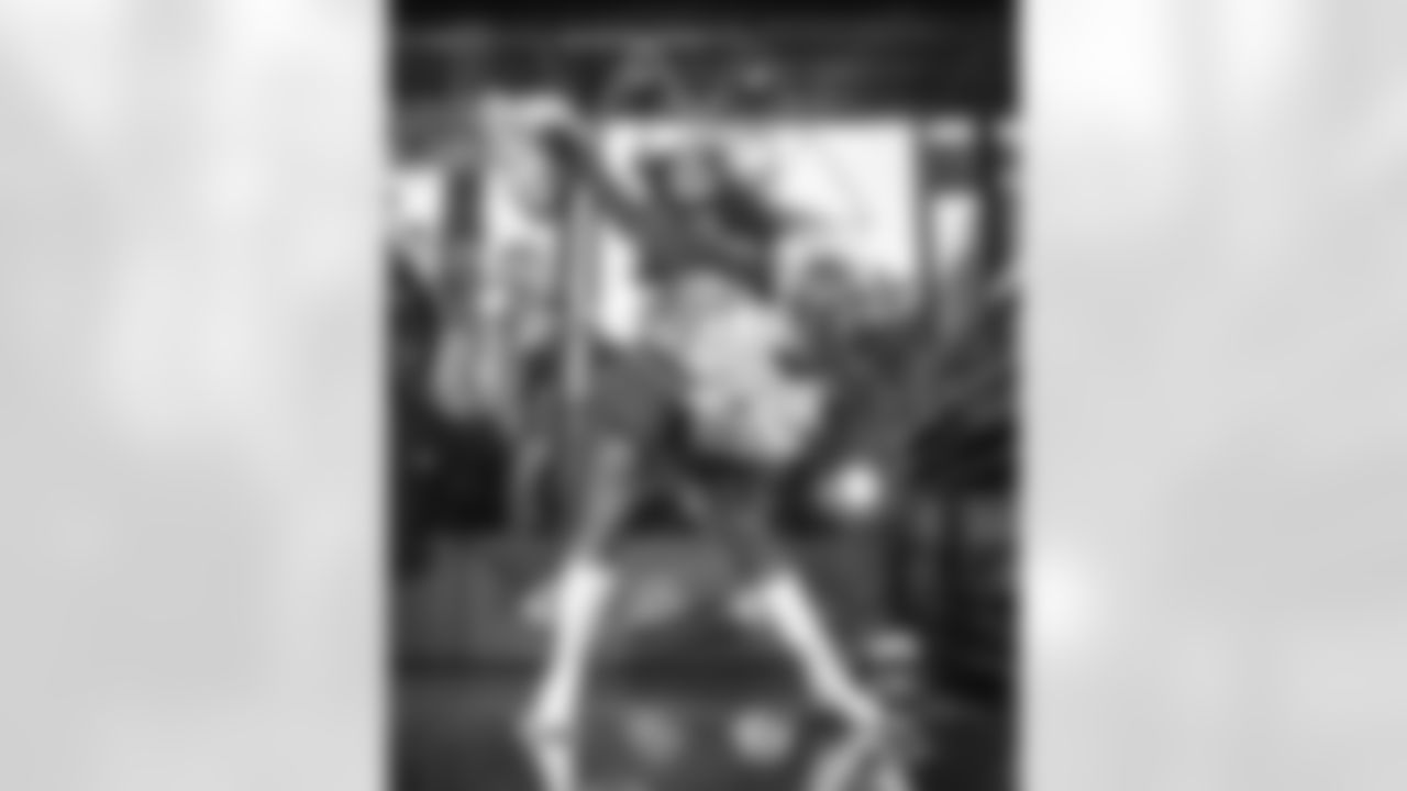 The Los Angeles Rams take on the Arizona Cardinals in week 18 of the 2025 NFL regular season.