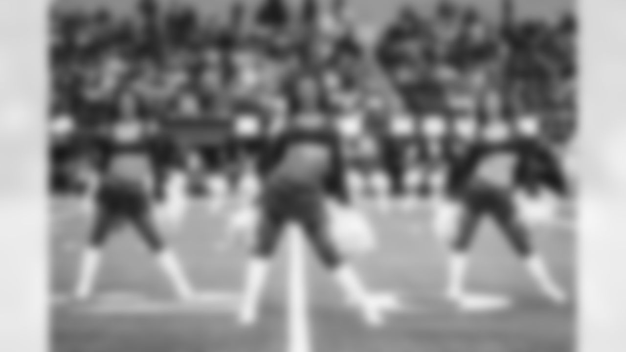 E_260104_Rams_vs_Cardinals_TE_440