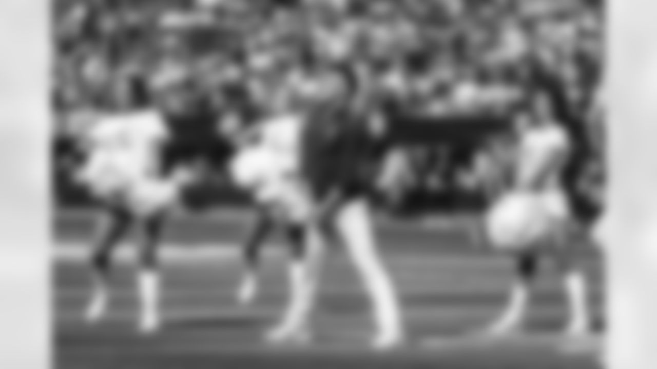 The Los Angeles Rams take on the New Orleans Saints in week 9 of the 2025 NFL regular season.