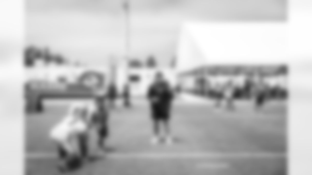E_TOW24352
