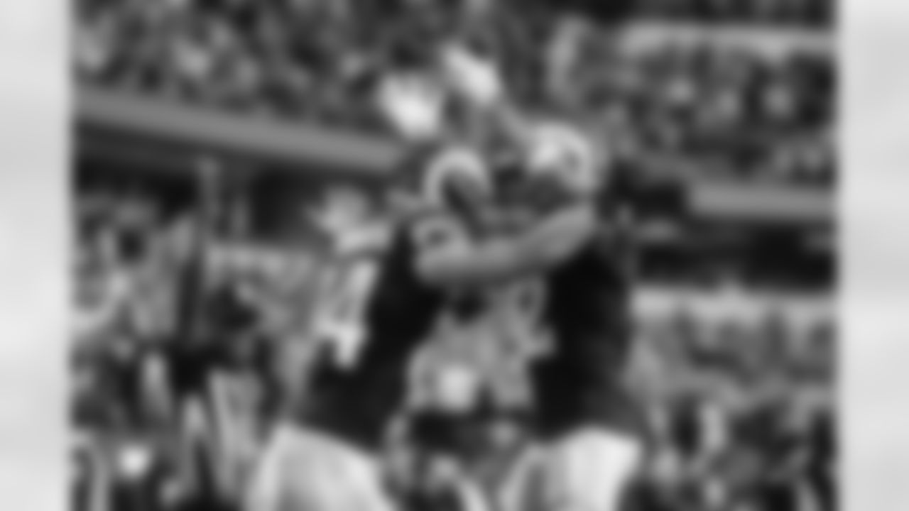 The Los Angeles Rams take on the Detroit Lions in week 15 of the 2025 NFL regular season.