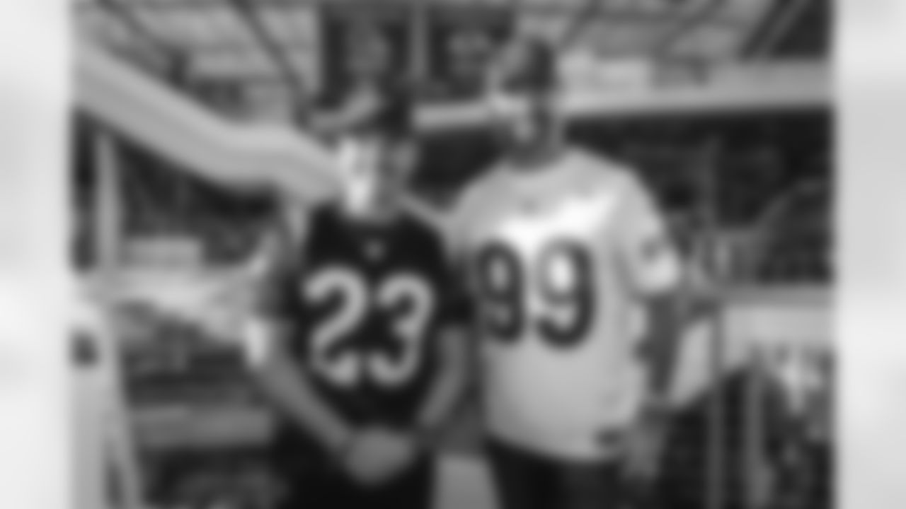 The Los Angeles Rams take on the Tampa Bay Buccaneers in week 12 of the 2025 NFL regular season.