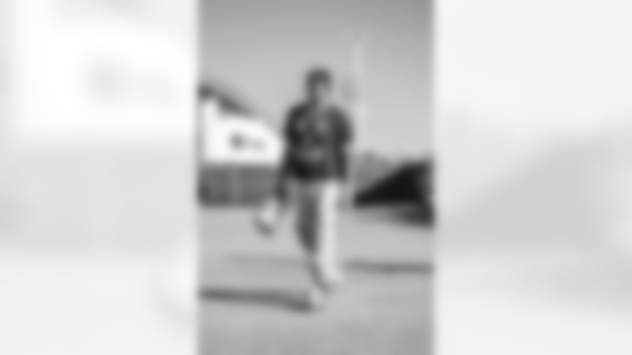 14 CB Cobie Durant arrives at SoFi Stadium for Sunday Night Football against the Buccaneers