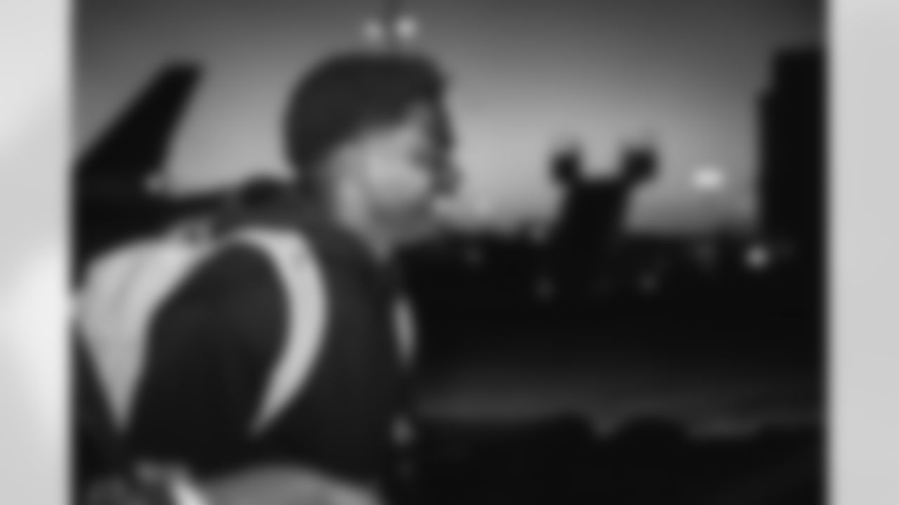 E_251217_Regular_Season_Week_16_Travel_BT_0061