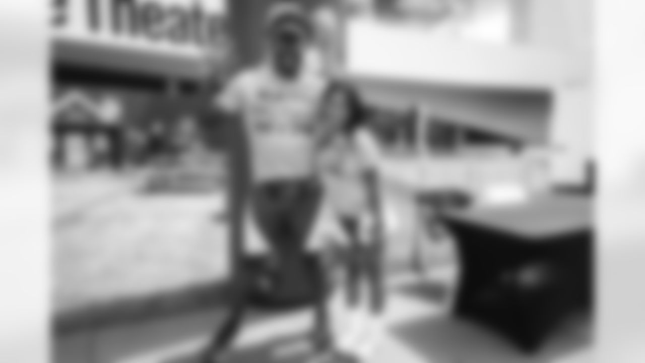 The Los Angeles Rams take on the Los Angeles Chargers in week 2 of the 2025 NFL preseason.