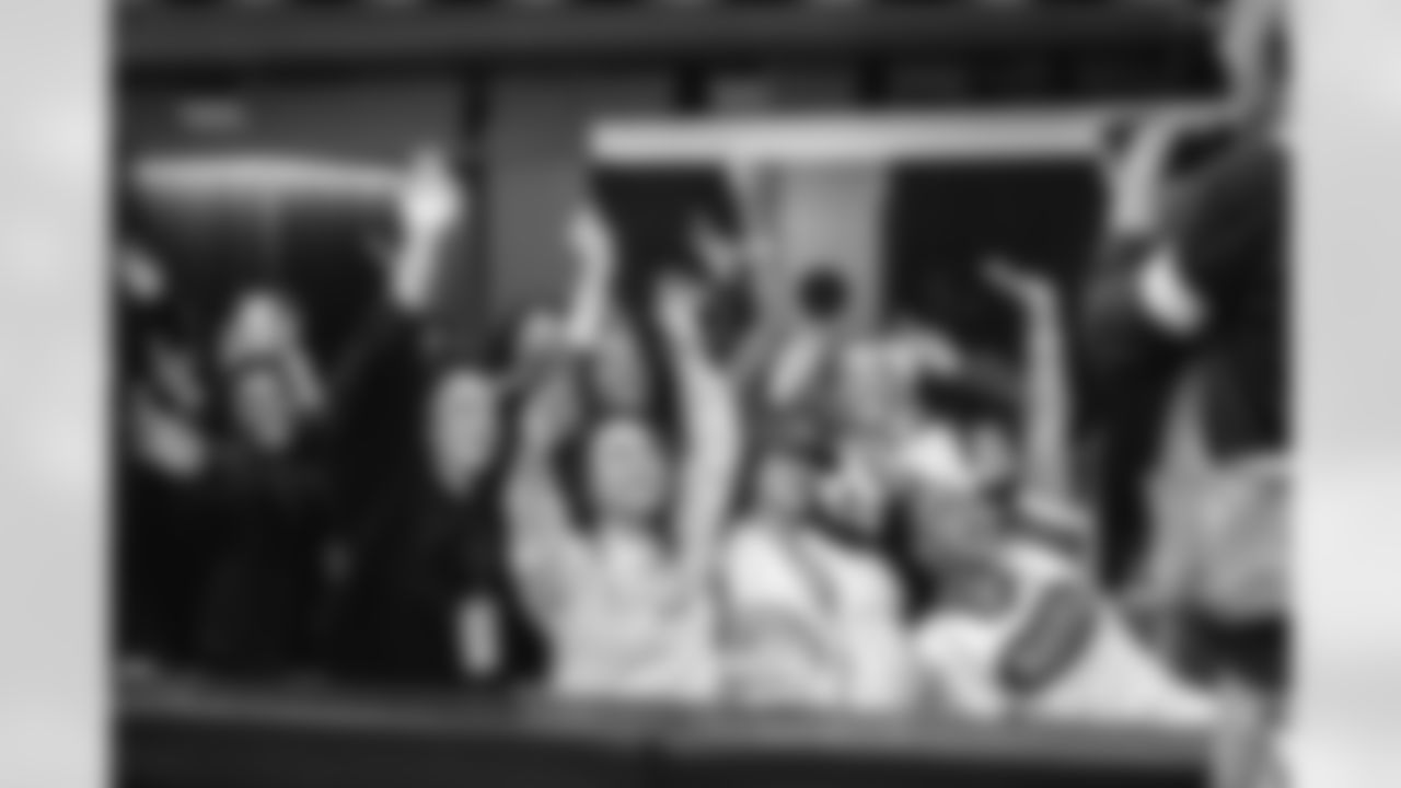 E_260104_Rams_vs_Cardinals_TE_530