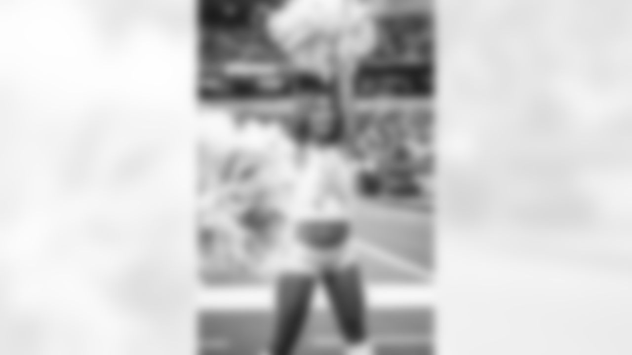 The Los Angeles Rams take on the New Orleans Saints in week 9 of the 2025 NFL regular season.