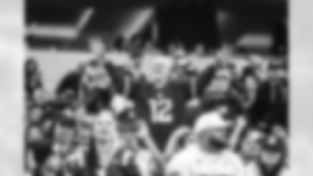 E_260104_Rams_vs_Cardinals_TE_485