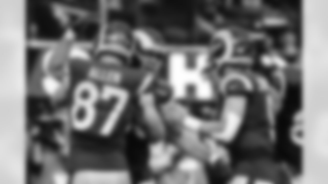 The Los Angeles Rams take on the Arizona Cardinals in week 18 of the 2025 NFL regular season.