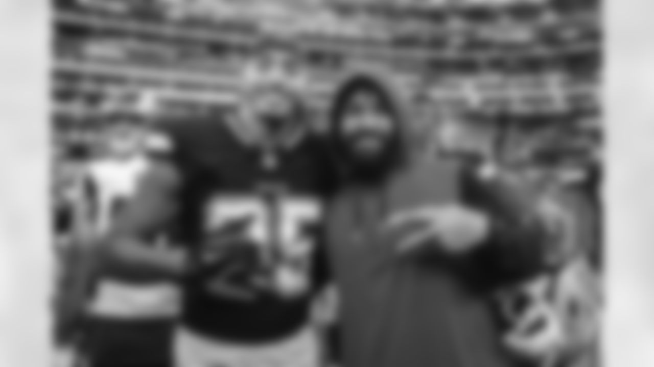 The Los Angeles Rams take on the Dallas Cowboys in week 1 of the 2025 NFL preseason.