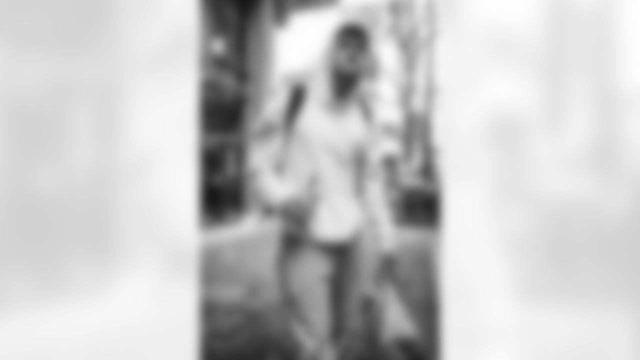 18 TE Terrance Ferguson travels to Bank of America Stadium for Wild Card matchup vs. Panthers