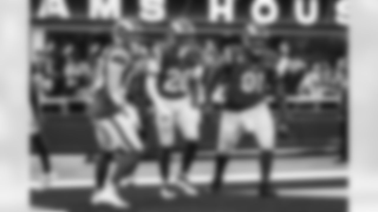 The Los Angeles Rams take on the Arizona Cardinals in week 18 of the 2025 NFL regular season.