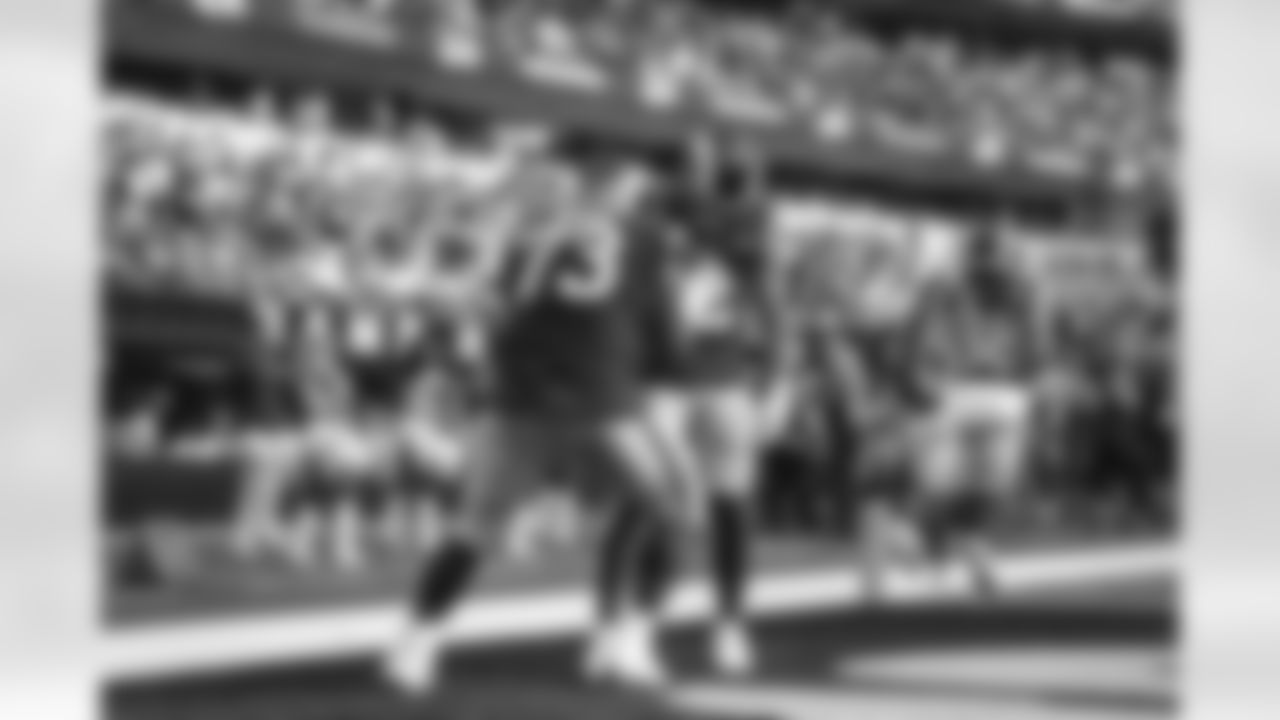 The Los Angeles Rams take on the New Orleans Saints in week 9 of the 2025 NFL regular season.