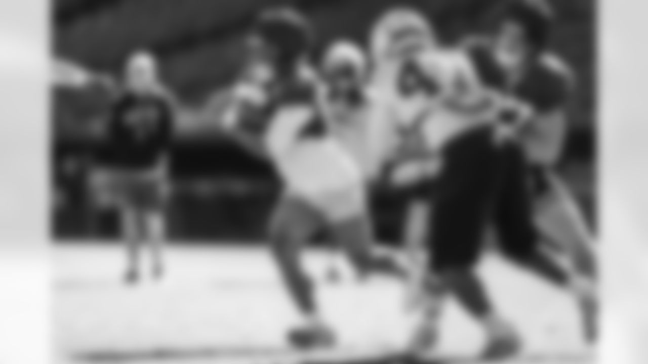 E_251016_Regular_Season_Week7_Practice_BT_01245