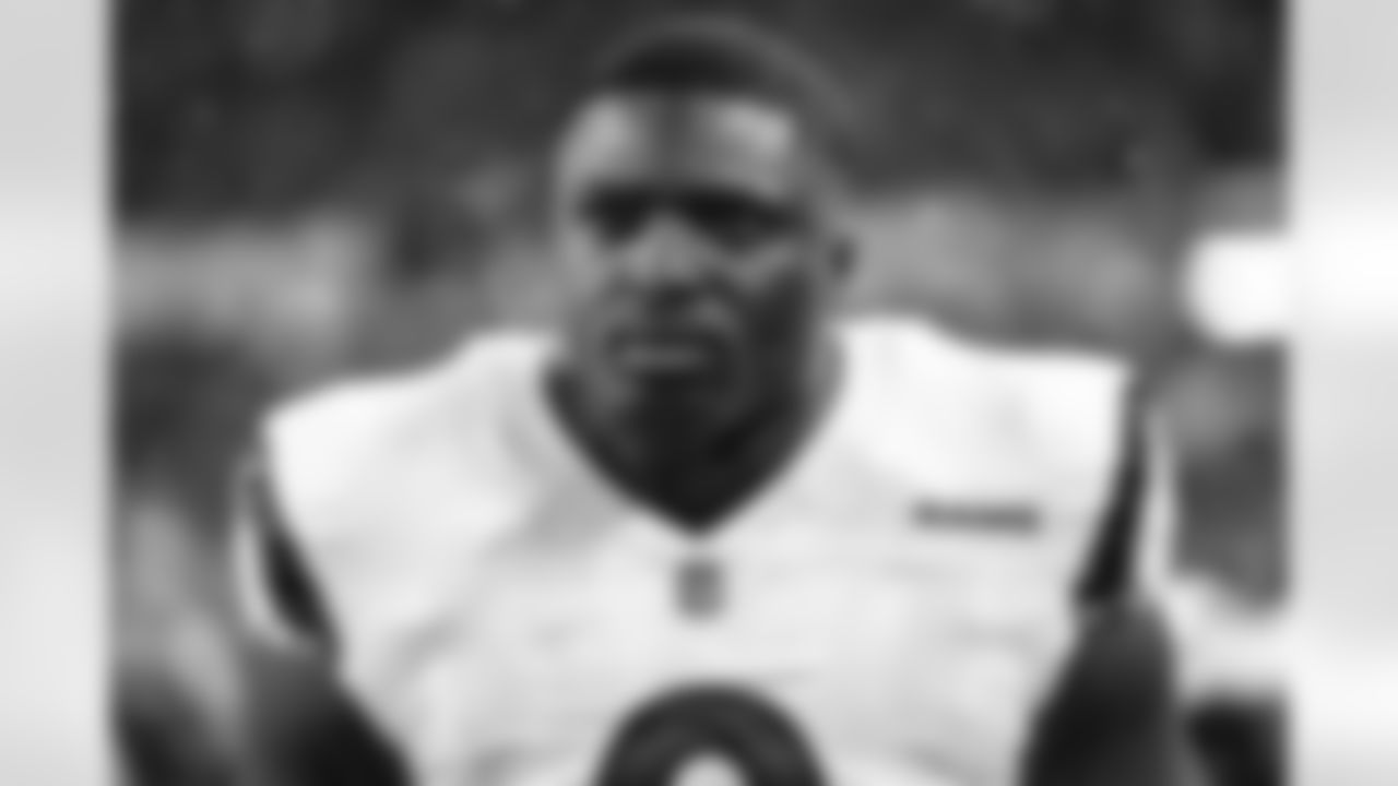 The Los Angeles Rams take on the Chicago Bears in the divisional round of the 2025 NFL post season.