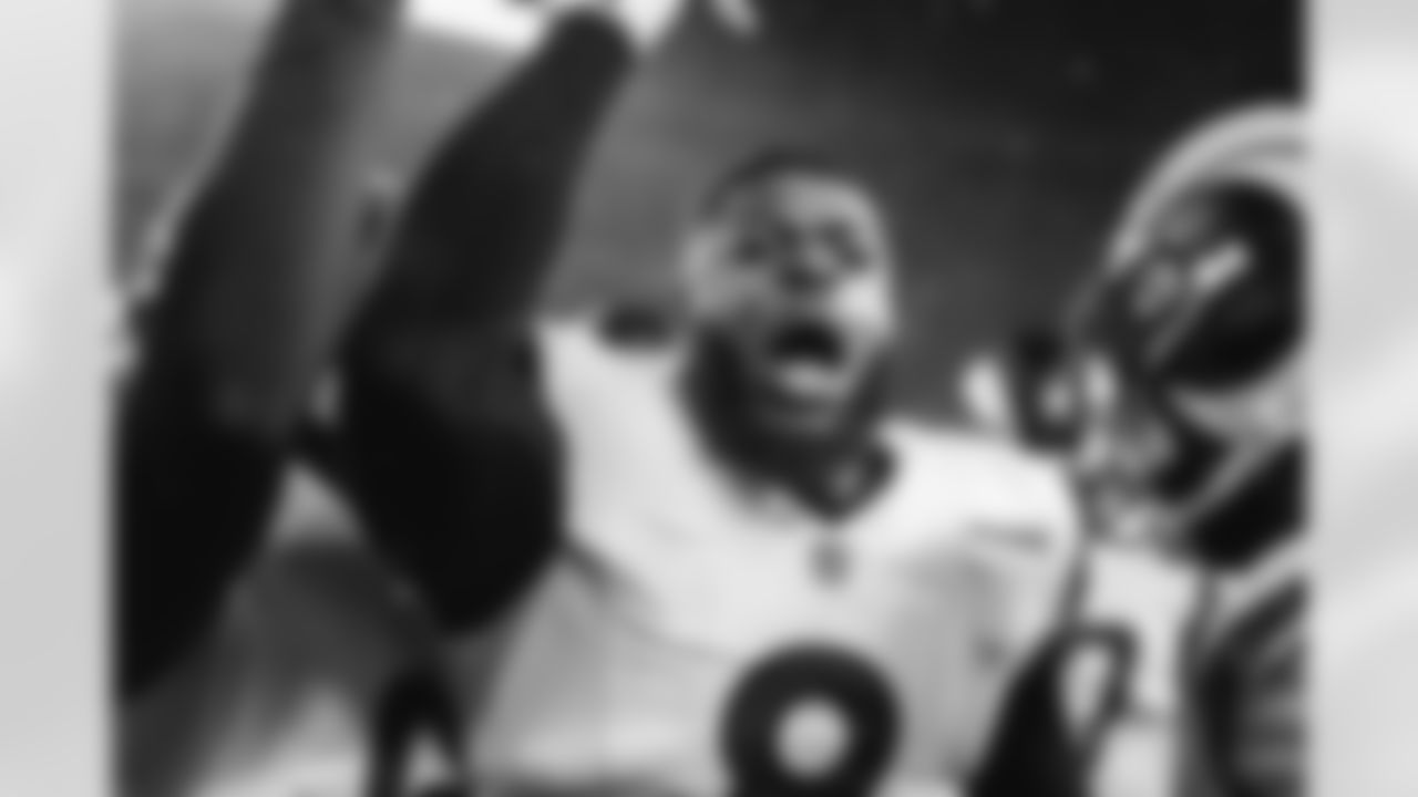 The Los Angeles Rams take on the Chicago Bears in the divisional round of the 2025 NFL post season.