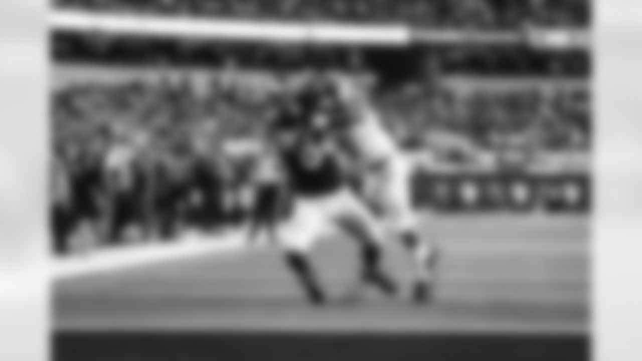 The Los Angeles Rams take on the Detroit Lions in week 15 of the 2025 NFL regular season.