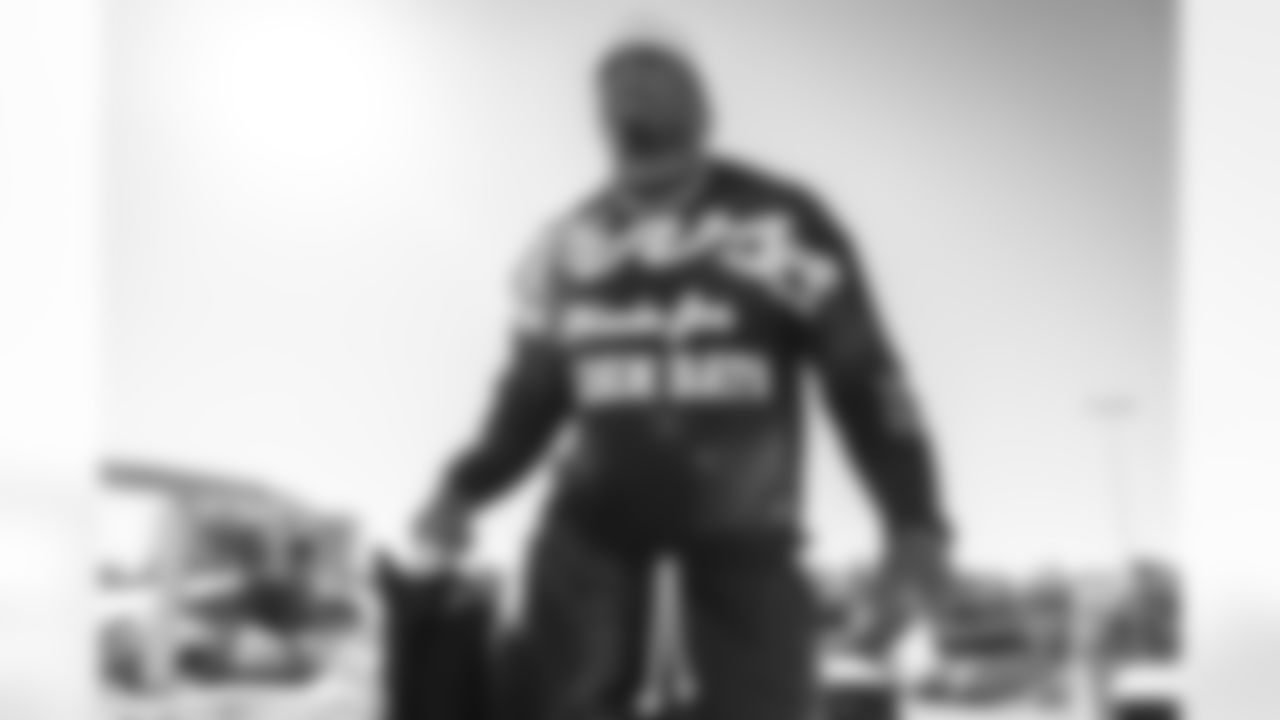 0 OLB Byron Young travels to Carolina for Wild Card matchup vs. Panthers