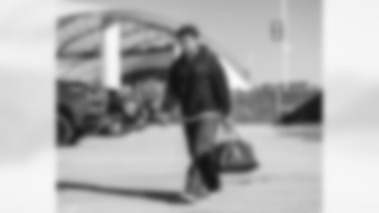 20 RB Ronnie Rivers arrives at SoFi Stadium for Sunday Night Football against the Buccaneers